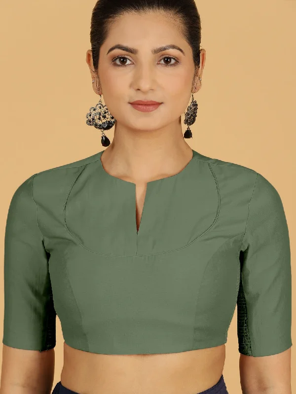 Karishma x Rozaana | Elbow Sleeves Saree Blouse in Hunter Green