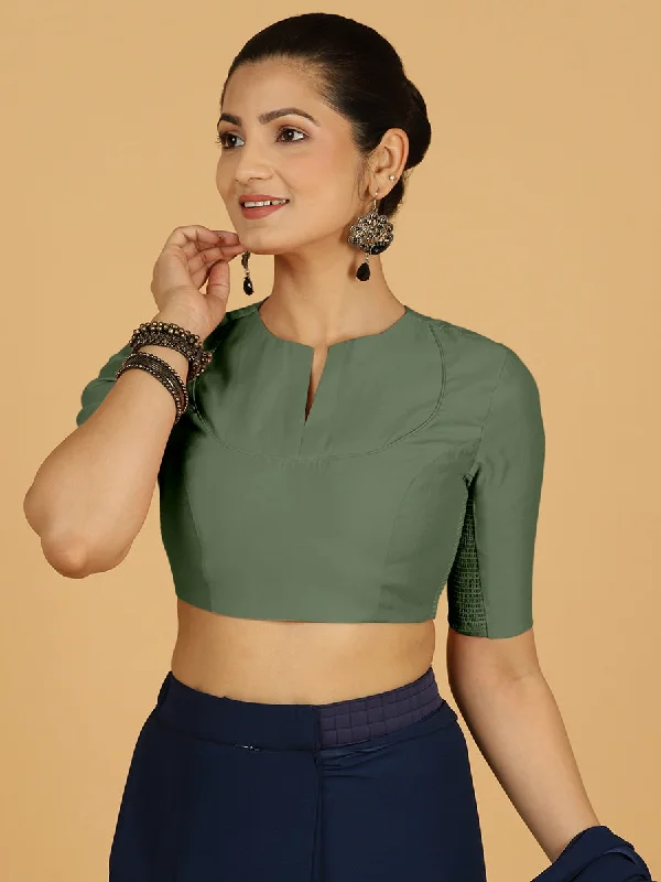 Karishma x Rozaana | Elbow Sleeves Saree Blouse in Hunter Green