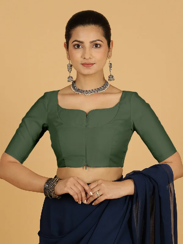 Priya x Rozaana | Elbow Sleeves Saree Blouse in Pine Green