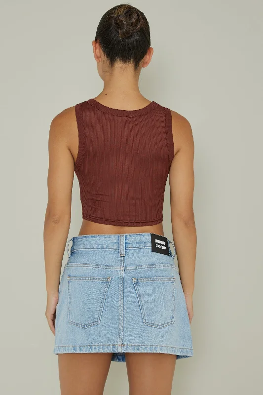 In Sync Scoop Neck Crop Top Chocolate